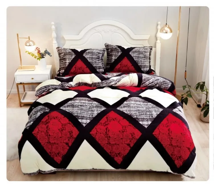 Lenjerie Cocolino ,Super Pufoasa , Pat Dublu 4 piese, Gri-Rosu-Alb romburi CC026