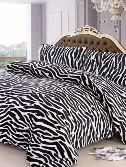 Lenjerie Cocolino ,Super Pufoasa , Pat Dublu 4 piese, Alb-Negru, zebra CC019