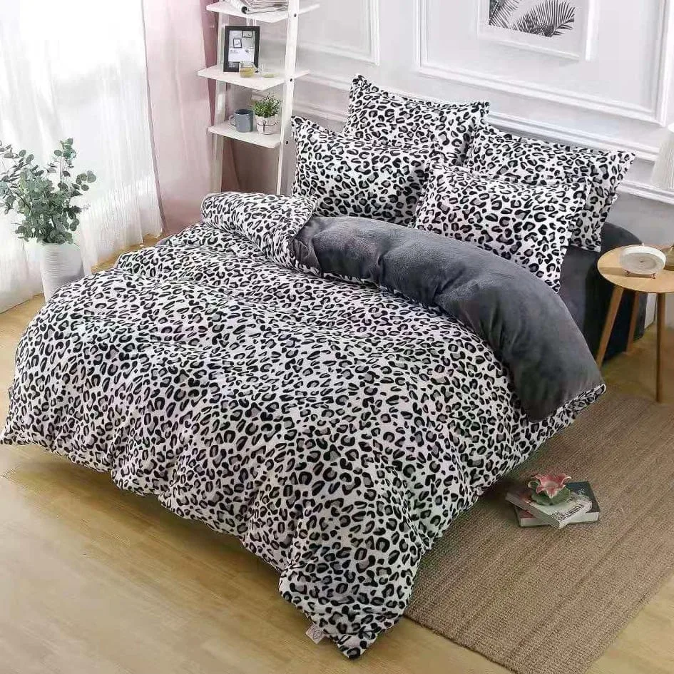 Lenjerie Cocolino ,Super Pufoasa , Pat Dublu 6 piese, Gri-Negru animal print C6C13
