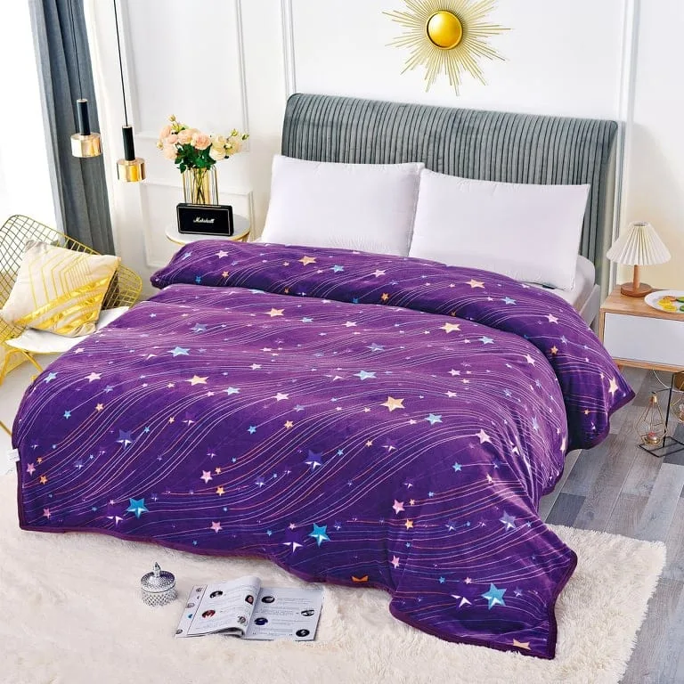Patura Cocolino pufoasa cu margine, Pat Dublu, 200×230 cm, mov cu cer instelat