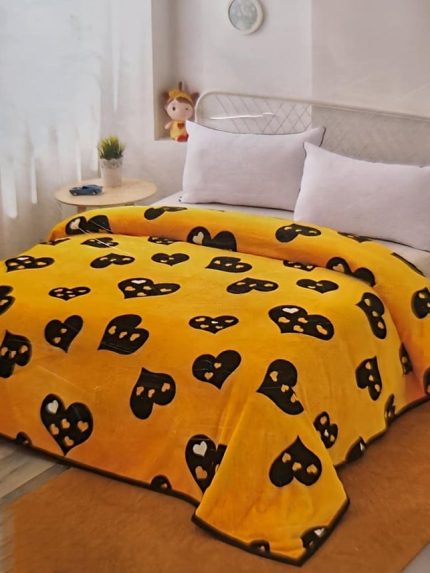 Patura Cocolino pufoasa cu margine, Pat Dublu, 200×230 cm, galben, inimioare negre