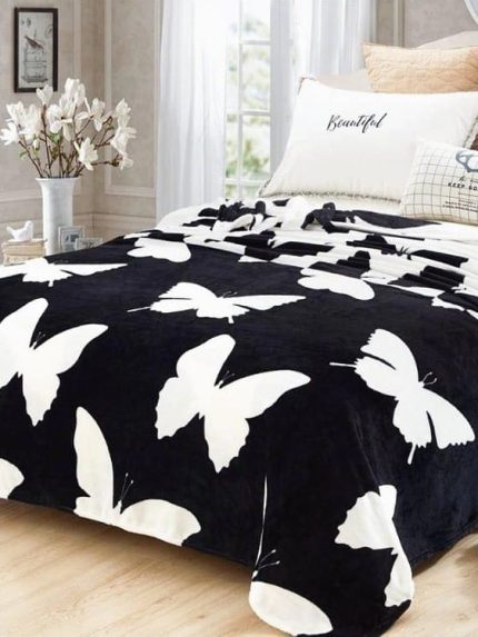 Patura Cocolino pufoasa cu margine, Pat Dublu, 200×230 cm, negru cu fluturi albi