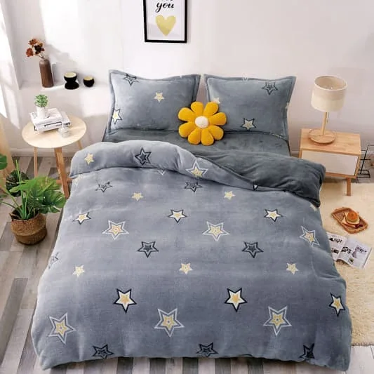 Lenjerie Cocolino cu Elastic, Super Pufoasa 4 piese, Jojo Home, Gri cu stelute