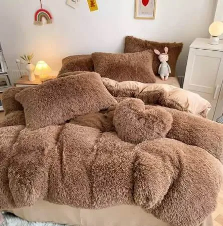 Lenjerie pat super pufoasa COCOLINO Fluffy 6 piese, Maro