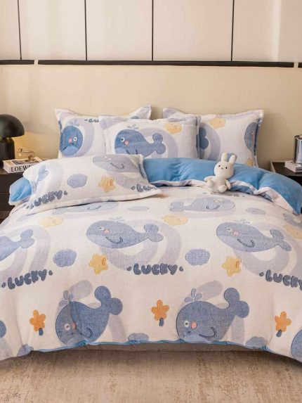 Lenjerie Cocolino 1 Persoana, Super Pufoasa, 4 piese, Jojo Home, Alb-Albastru, Balene