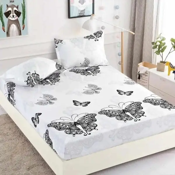 Husa de pat din finet este tesuta din material de calitate superioara