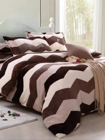Lenjerie Cocolino ,Super Pufoasa , Pat Dublu 4 piese, Alb-Maro-Crem CC036